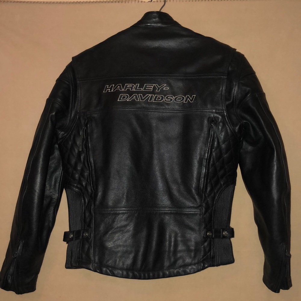 ✨Black Harley Davidson leather jacket✨